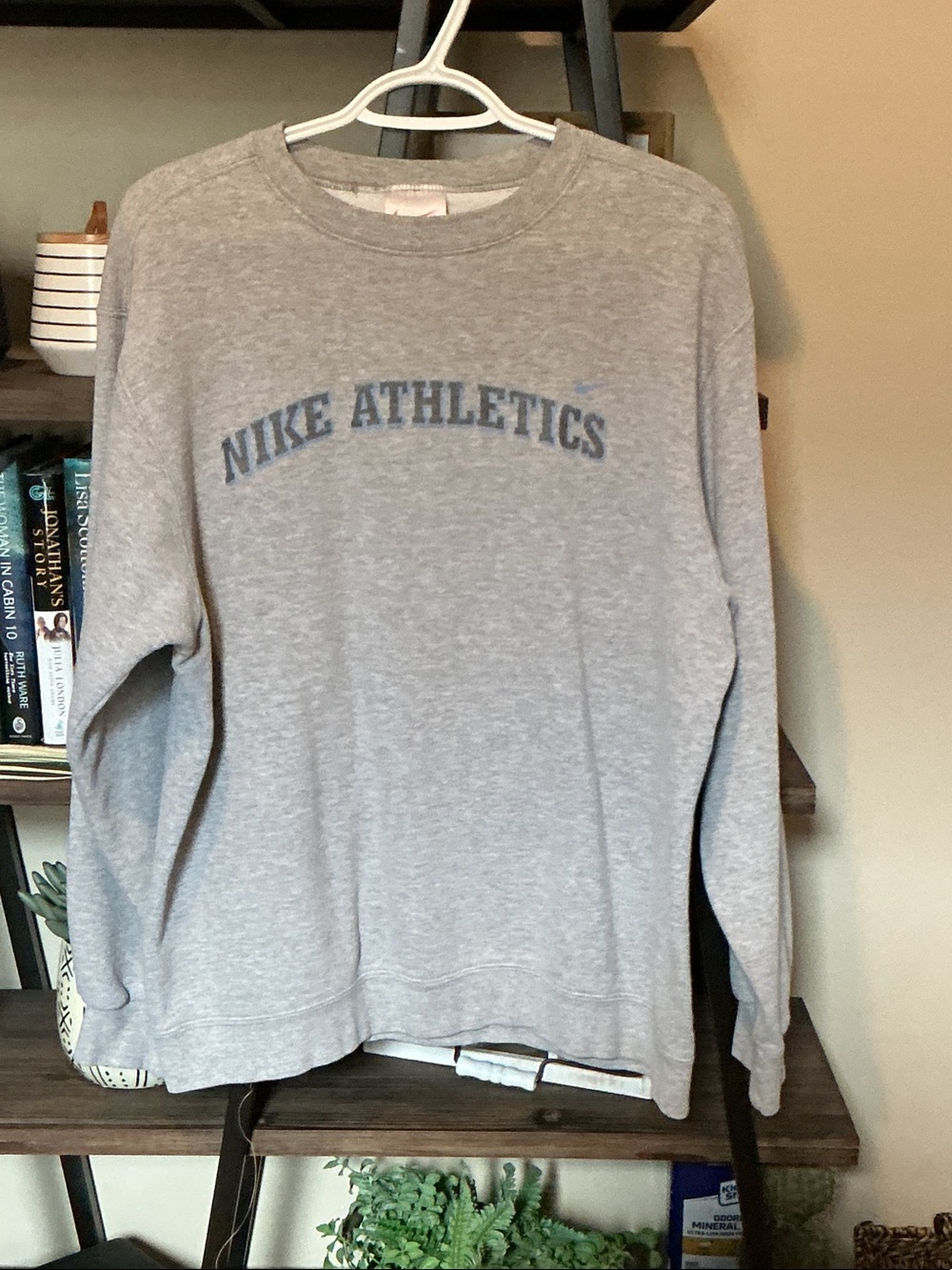 90s Nike Gray Crewneck Sweatshirt with Blue Logo Size L
